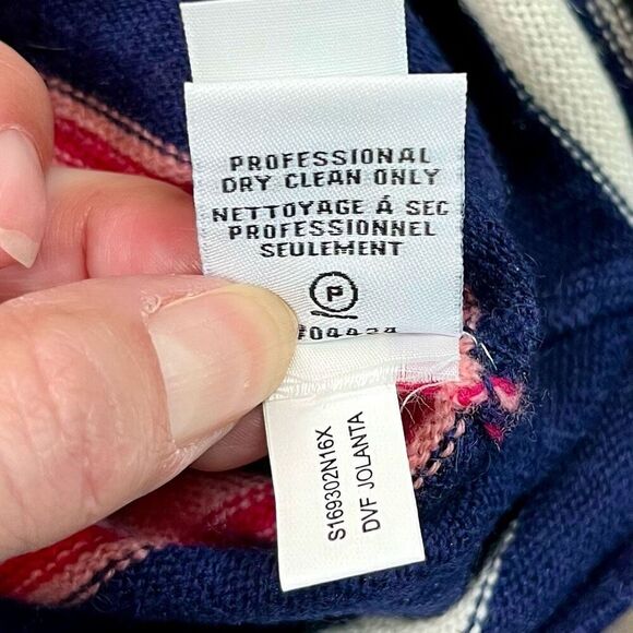 Diane Von Furstenberg Women’s Crew Neck Striped Sweater Small - Picture 10 of 10